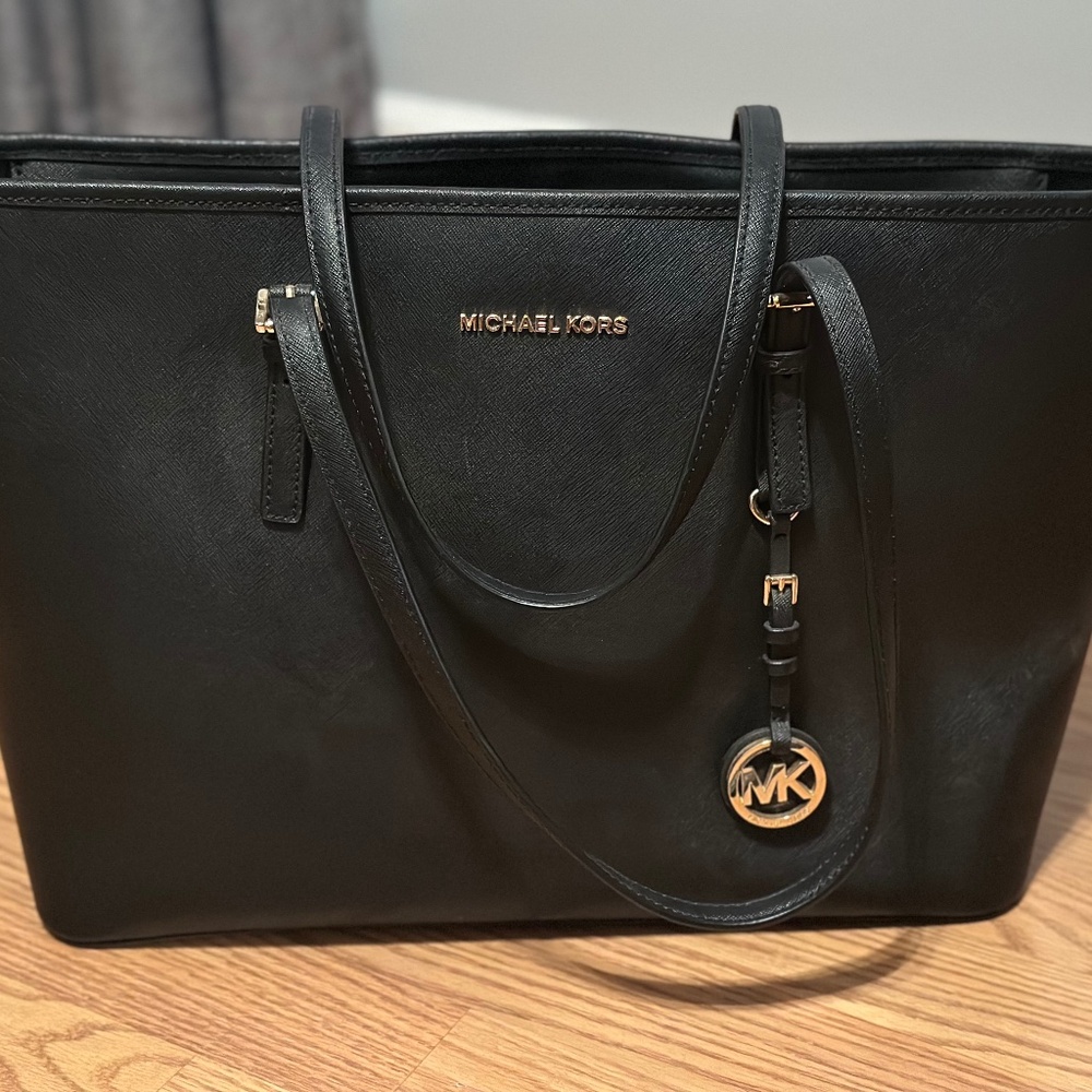 Michael Kors Tote